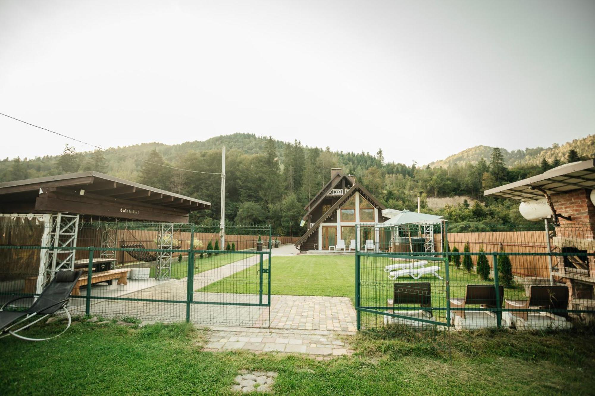 Villa Tukhlay Tukhlya Εξωτερικό φωτογραφία